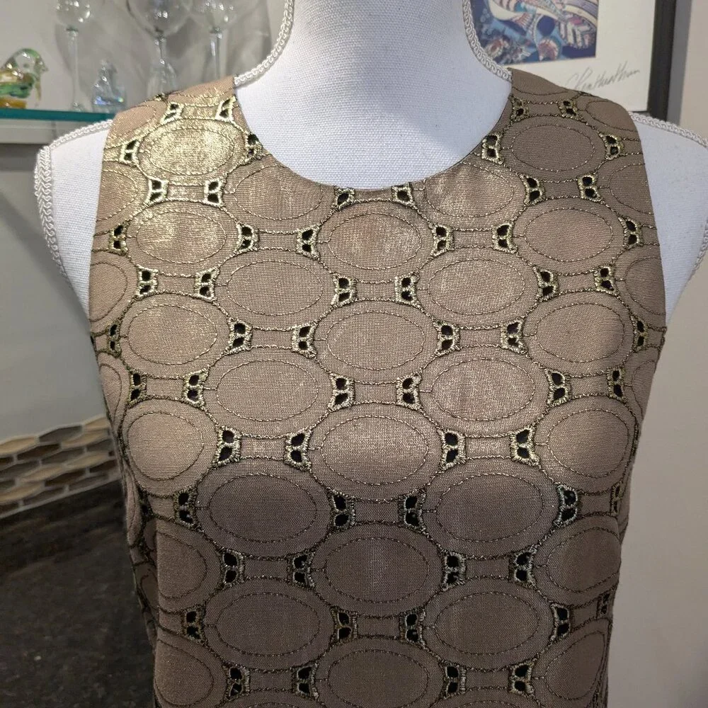 Helene Berman London Sleeveless Metallic Sleeveless Lined Gold Shift Dress Sz 6